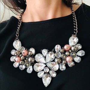 Statement necklace